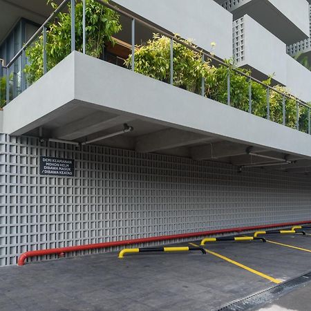 Sans Hotel Rg Living Jogja By Reddoorz Pakualaman Kültér fotó