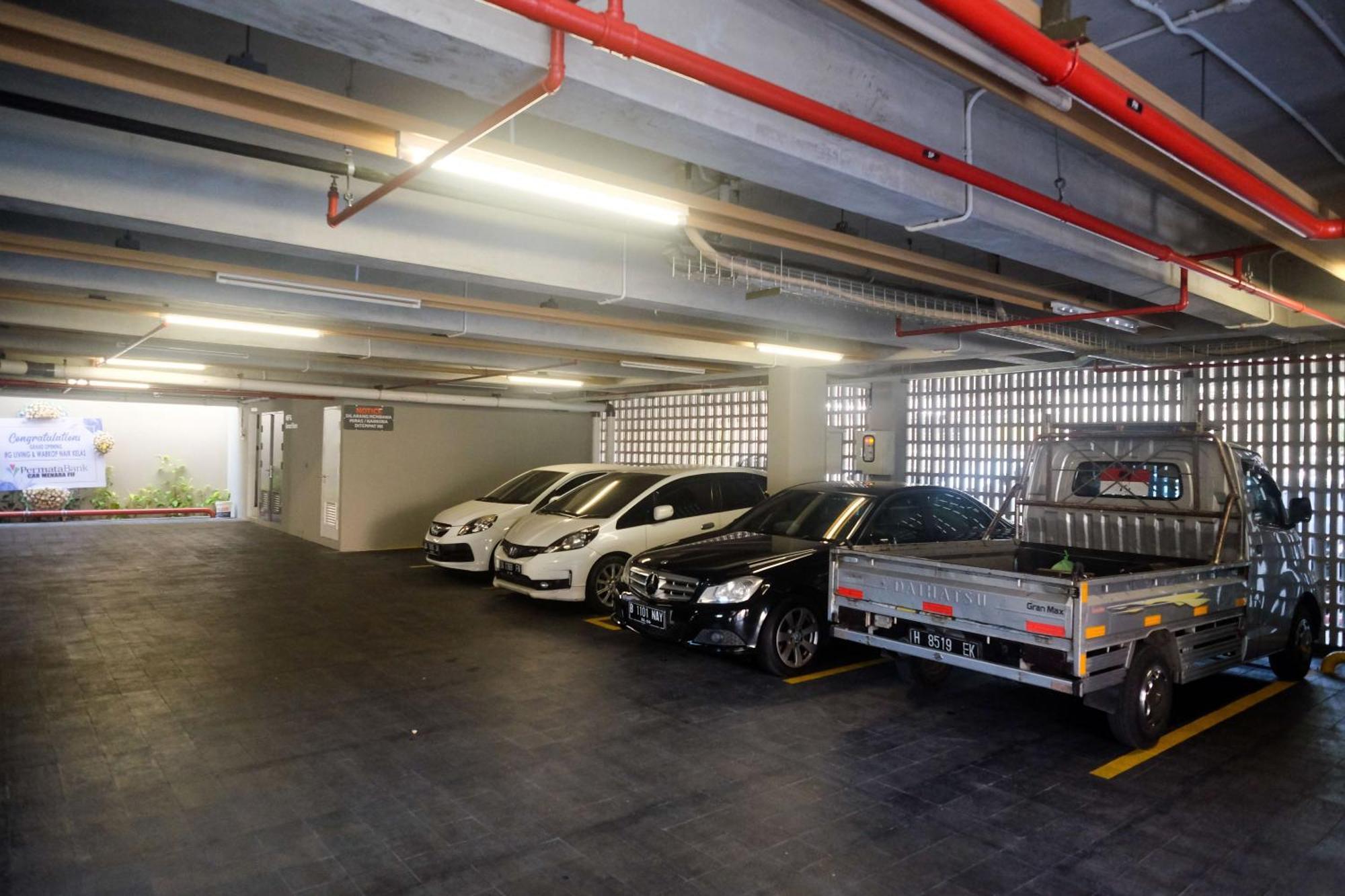 Sans Hotel Rg Living Jogja By Reddoorz Pakualaman Kültér fotó