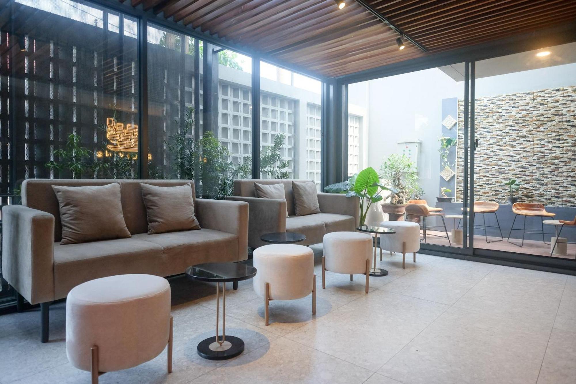 Sans Hotel Rg Living Jogja By Reddoorz Pakualaman Kültér fotó