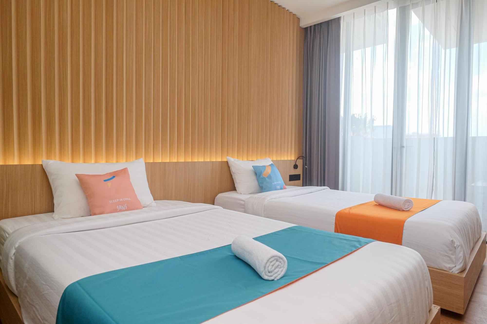 Sans Hotel Rg Living Jogja By Reddoorz Pakualaman Kültér fotó