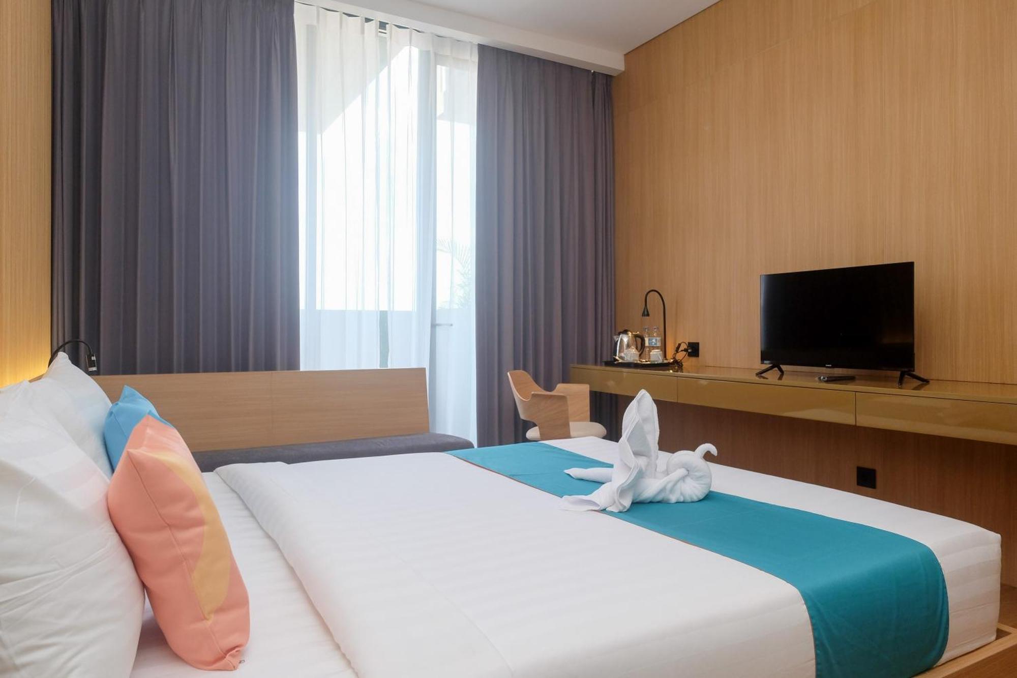 Sans Hotel Rg Living Jogja By Reddoorz Pakualaman Kültér fotó